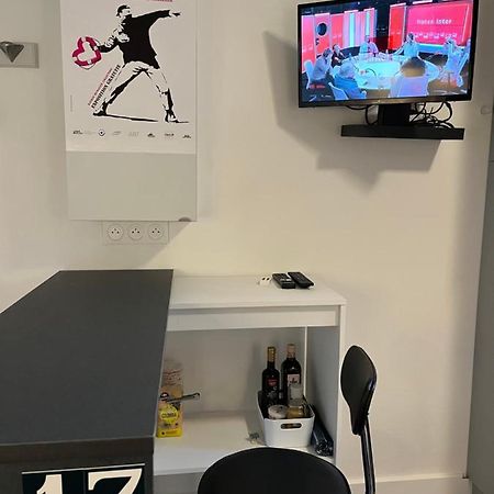 Cabine 17 Cosy Et Calme Au Dessus Du Vieux Port مارسيليا المظهر الخارجي الصورة
