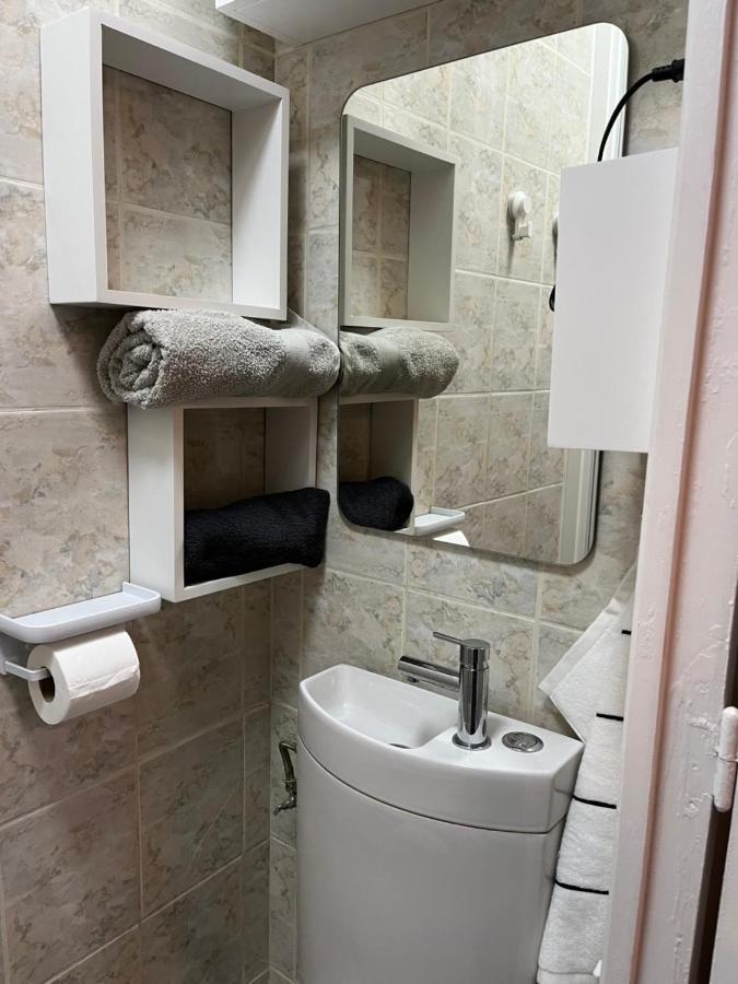 Cabine 17 Cosy Et Calme Au Dessus Du Vieux Port مارسيليا المظهر الخارجي الصورة